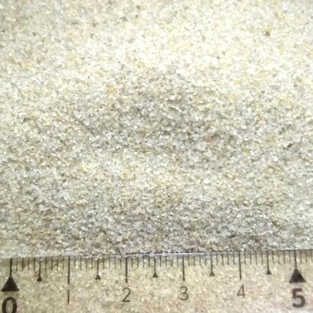 фракционированный кварцевый окатанный песок фракции 0,3-0,6 мм